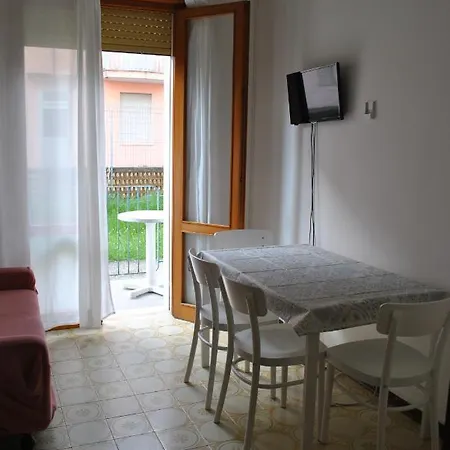Zefiro Apartment *